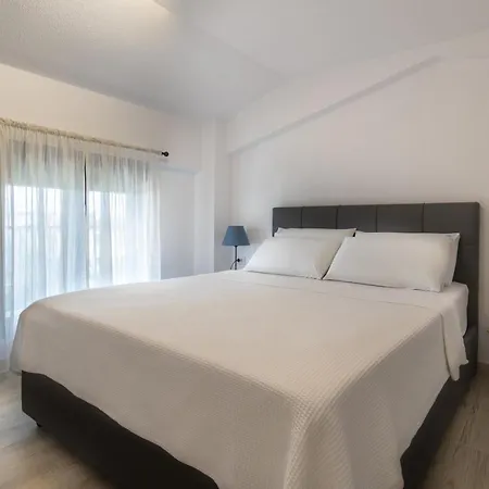 Aparthotel Varka Nikiti (Sithonia)