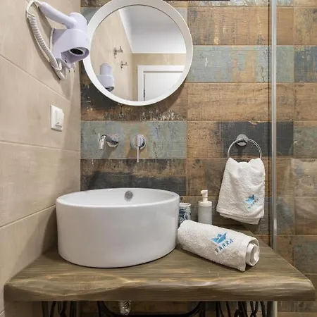 Varka 公寓式酒店 尼基季